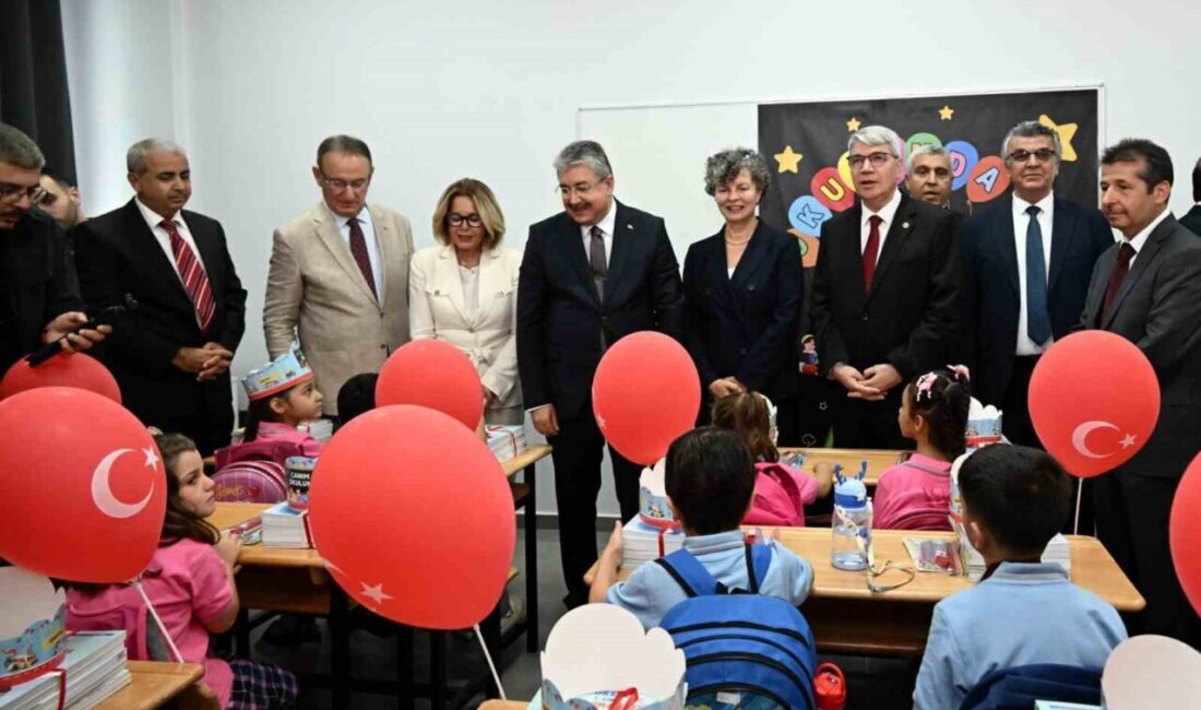 Osmaniye’de 2025-2026 eğitim öğretim yılı ders zili çaldı Osmaniye’de 2025-2026 eğitim öğretim yılı, ilk ders zilinin çalmasıyla başladı.