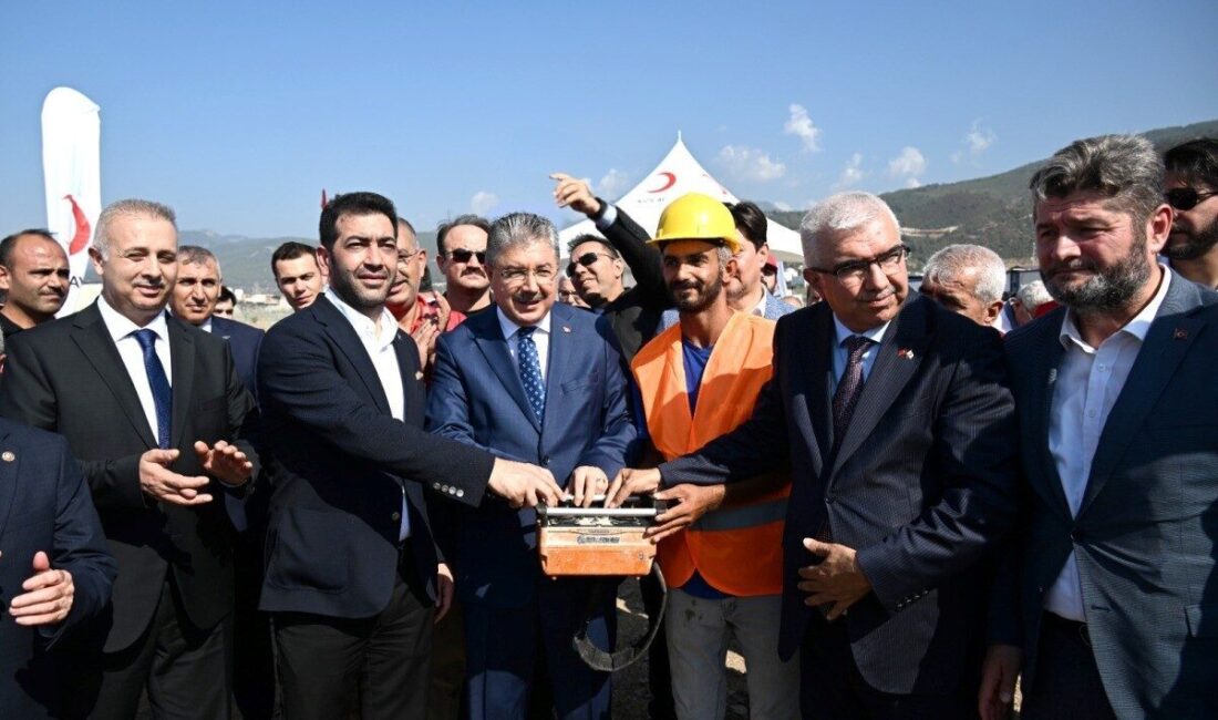 Türk Kızılay tarafından Osmaniye’ye kazandırılacak aşevinin temel atma töreni düzenlendi.