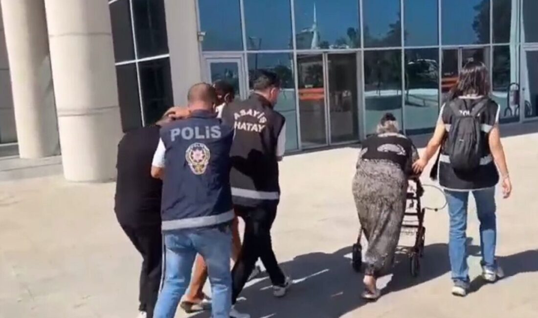 Oto faresi 3 hırsız yakalandı; 2 tutuklama Hatay’ın Arsuz ilçesinde meydana gelen 2 farklı faili meçhul otodan