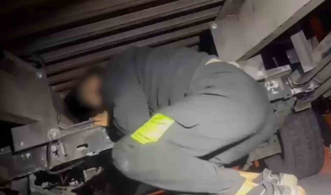 Kayseri’de polis ekipleri tarafından durdurulan oto kurtarıcının alt kısmına yapılan