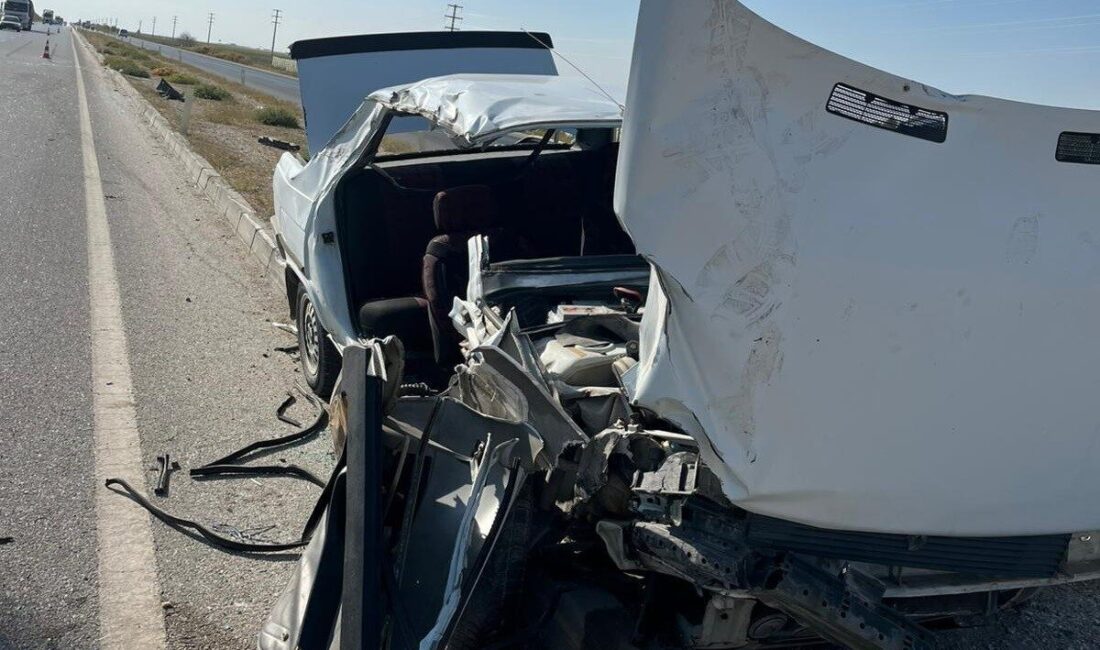 Konya’nın Karapınar ilçesinde meydana gelen trafik kazasında 2 kişi yaralandı.