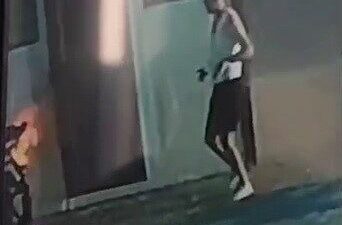 Adıyaman’da, park halinde olan bir motosiklet alev alarak yandı. Yangını