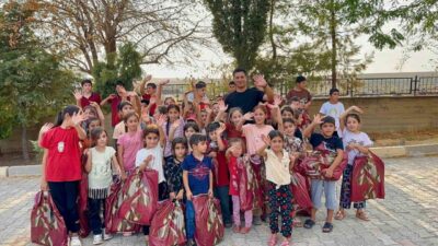 Türkiye genelinde yürüttüğü sosyal sorumluluk projeleriyle tanınan polis memuru Mustafa