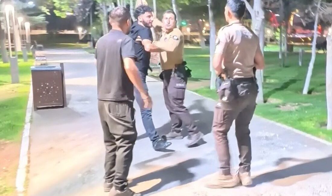 Polis ve bekçilerin alkollü şahıslarla imtihanı karakolda bitti Aksaray’da alkol alan 2 şahıs, kimlik kontrolü yapan bekçilere ve