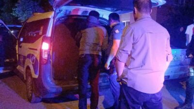 Çorum’da polis ekiplerinin “dur” ihtarına uymayarak kaçan otomobil sürücüsü, kısa