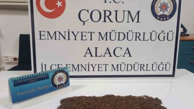 Çorum’un Alaca ilçesinde, polisin “dur” ihtarına uymayarak kaçmaya çalışan 3