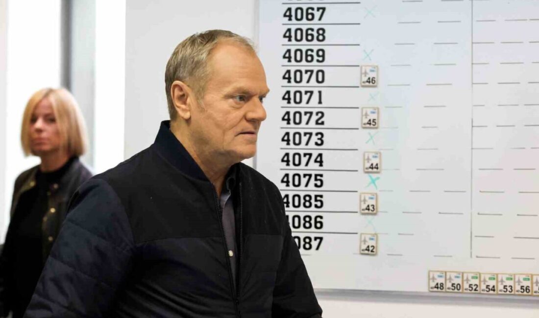 Polonya Başbakanı Tusk’un şahsi aracı çalındı Polonya Başbakanı Donald Tusk’un Lexus marka aracı, korumalar tarafından 24