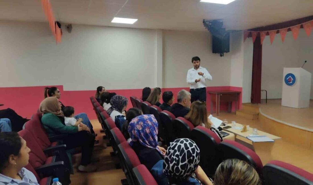 RAM uzmanları Hekimhan’da eğitsel ve rehberlik çalışmaları yürüttü Malatya’nın Hekimhan ilçesinde, Battalgazi Rehberlik ve Araştırma Merkezi (RAM) uzmanları