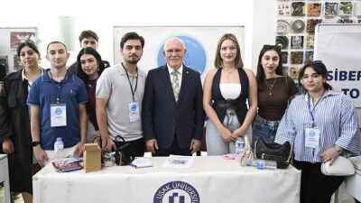 Uşak Üniversitesi Rektörü Prof. Dr. Ekrem Savaş, Rektör-Öğrenci Buluşması kapsamında