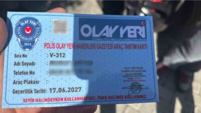 İstanbul Beşiktaş’ta, “resmi hizmete mahsustur” kartıyla trafiğe çıkan ve manken