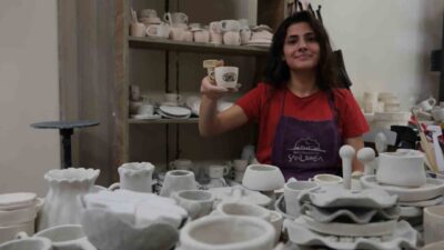 Şanlıurfa Büyükşehir Belediyesi bünyesinde düzenlenen sanat kurslarına katılan kadınlar, dünyaca