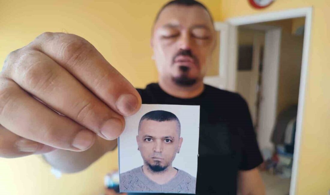 Adana’da yaşayan Murat Gözde (48), berber tavsiyesi üzerine internetten satın