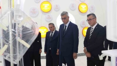 Sağlık Bakanı Kemal Memişoğlu, Çin ziyaretinin üçüncü gününde Türkiye’nin Şanghay