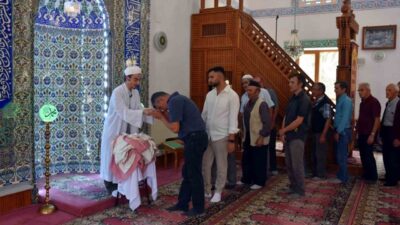 Sakarya’nın Hendek ilçesinde Peygamber Efendimiz Hazreti Muhammed’in Sakal-ı Şerif’i, cuma