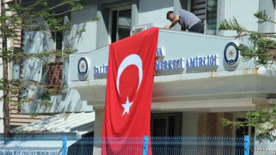 İzmir’in Balçova ilçesinde 1. Sınıf Emniyet Müdürü Polis Başmüfettişi Muhsin