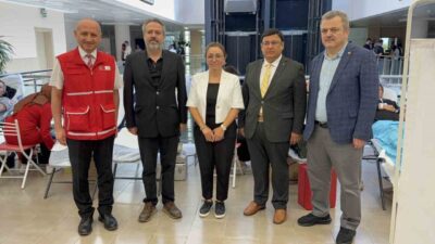 Samsun Adliyesi’nde “Birbirimize Candan Bağlıyız” sloganıyla Türk Kızılay’a kan bağışı