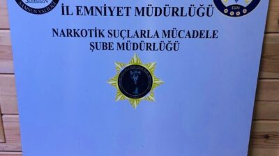 Samsun’un Havza ilçesinde araçta uyuşturucu hammaddesi ile yakalanan 2 kişi
