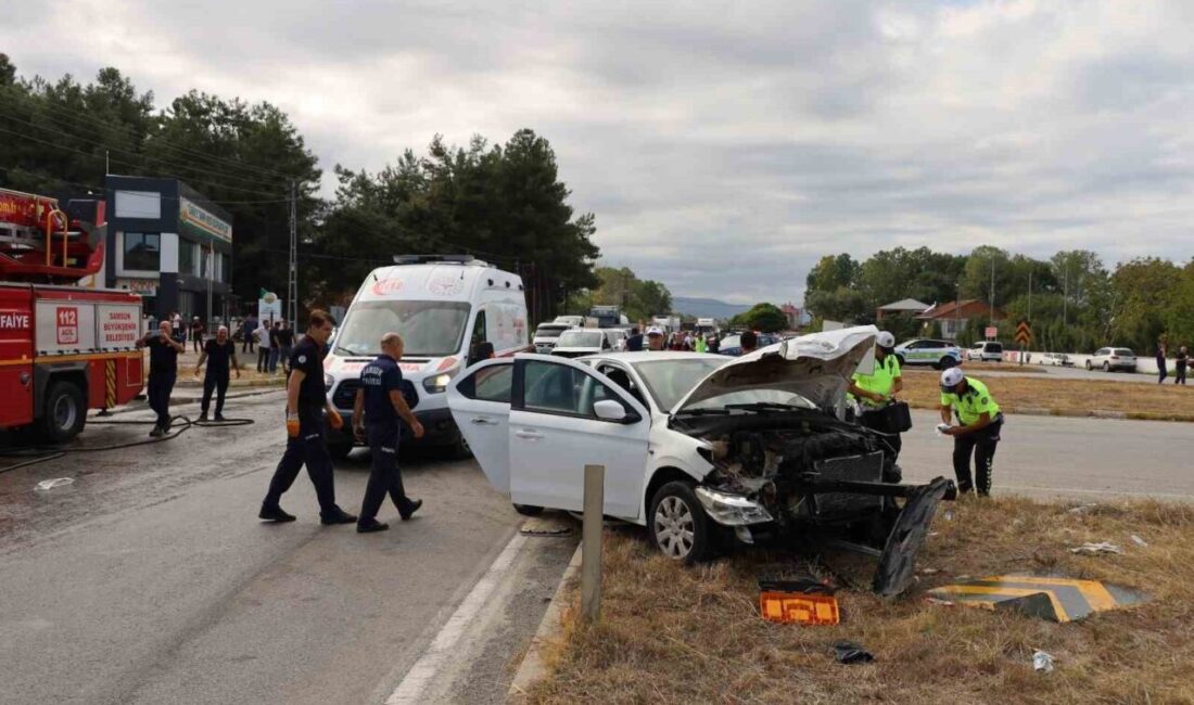 Samsun’da zincirleme trafik kazası: 6 yaralı Samsun’un Alaçam ilçesinde meydana gelen zincirleme trafik kazasında 6 kişi