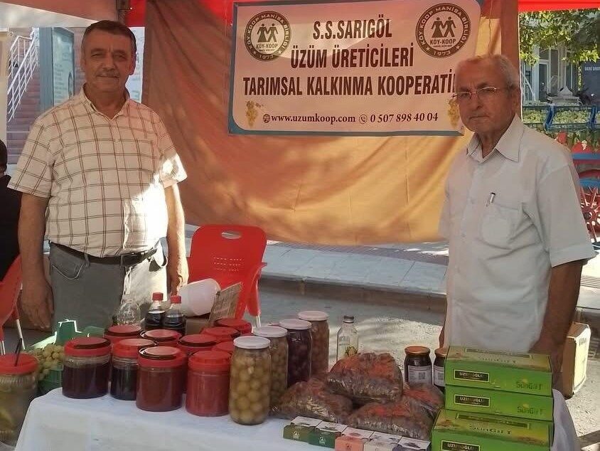 Manisa’nın Sarıgöl ilçesinde başlayan 17. Sultaniye Üzüm Festivali’nde en büyük