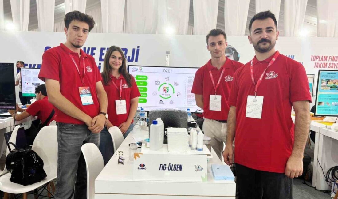 SAÜ öğrencileri Teknofest’te finalde Sakarya Üniversitesi öğrencileri Ali Özmen, Sude Derin ve Ömer Faruk