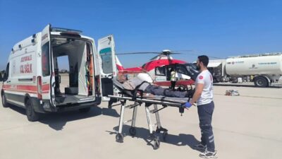 Van’ın Bahçesaray ilçesinde serebrovasküler (SVO) hastası, ambulans helikopterle Van’a getirildi.