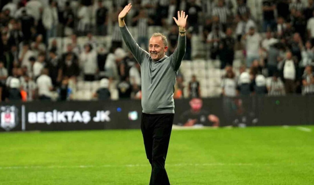 Beşiktaş Teknik Direktörü Sergen Yalçın, 3 yıl 9 ay 17