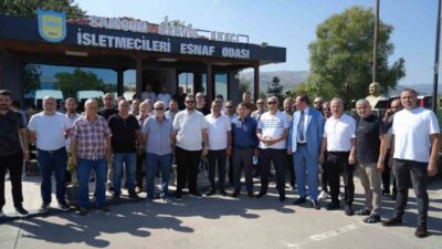 Samsun’da toplanan öğrenci servisi esnafı yaptıkları basın açıklaması ile halen