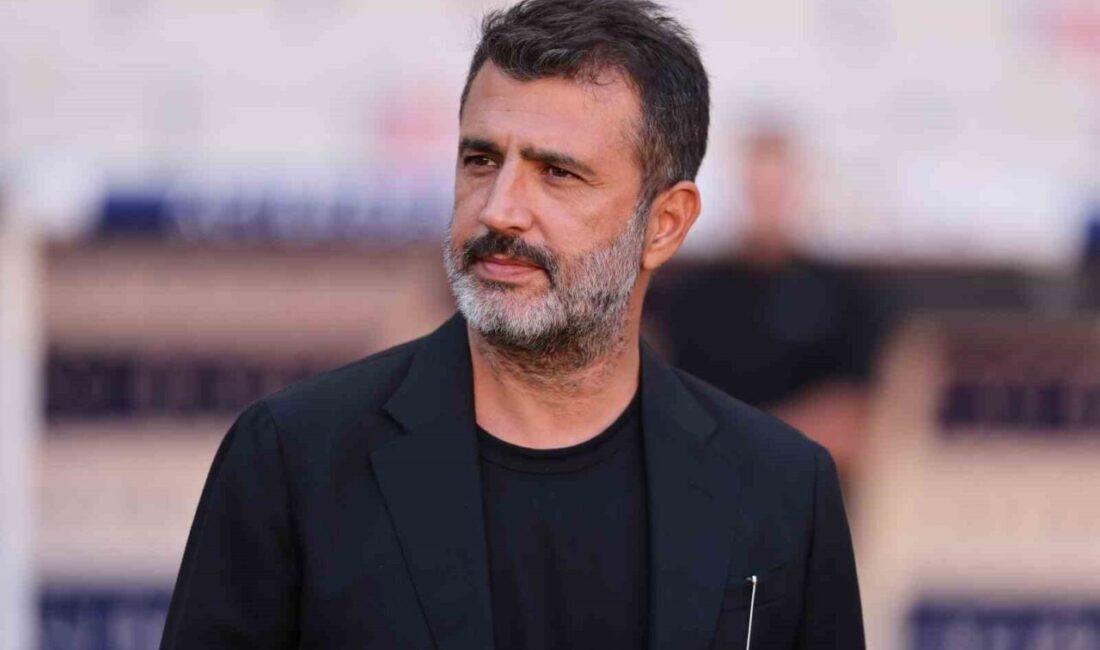 Sivasspor Başkanı Gökhan Karagöl, Sarıyer maçı sonrasında kulüp tesislerine dönerken