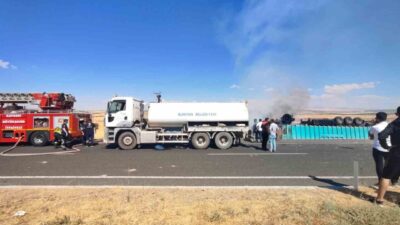 Kayseri’nin Bünyan ilçesinde bir şoför, devrildikten sonra yanan tırdan atlayarak