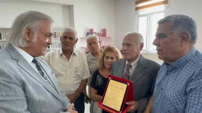 Aydın’ın Söke ilçesinde hayırsever bir vatandaş, geçen yıl kaybettiği eşinin