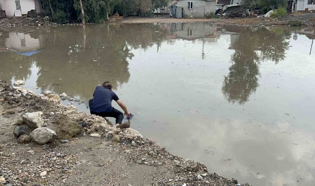 Son 65 yılın en kurak döneminin yaşandığı Hatay’da sağanak yağış yolları göle çevirdi Hatay’da sabah saatlerinde etkili olan sağanak yağış, cadde ve sokaklarda