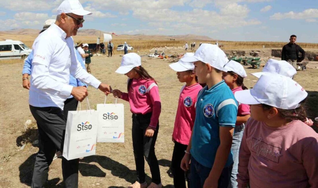 Sivas’ta STSO’nun katkılarıyla Kayalıpınar (Samuha) Antik Kenti’nde düzenlenen Arkeoloji Festivali