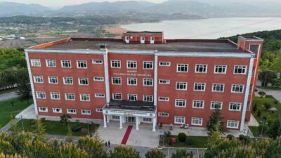 SUBÜ; profesör, doçent, doktor öğretim üyesi ve öğretim görevlisi kadrolarına