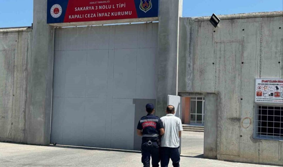 Sakarya’nın Karasu ve Sapanca ilçelerinde, jandarma ekiplerince aranan şahıslara yönelik