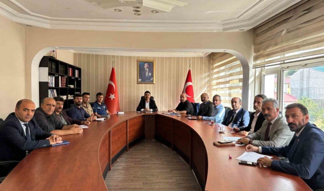 Susuz’da okul öncesi istişare toplantısı Susuz’da 2025-2026 eğitim-öğretim yılı öncesi istişare toplantısı düzenlendi. Kars’ın Susuz
