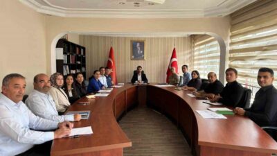 Susuz Kaymakamı Tutal, kurum amirleriyle değerlendirme toplantısı gerçekleştirdi. Kars’ın Susuz