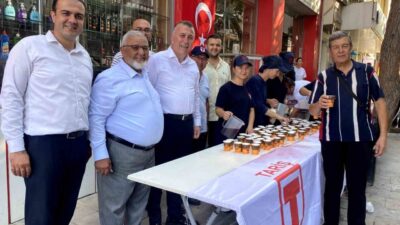 Manisa’nın Alaşehir ilçesinde 5 Eylül Kurtuluş Günü kutlamaları kapsamında TARİŞ