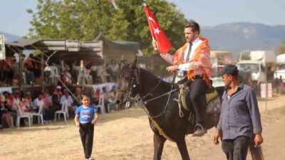 Tavas Belediyesi tarafından 14’üncüsü düzenlene Tavas Rahvan At Yarışları yoğun