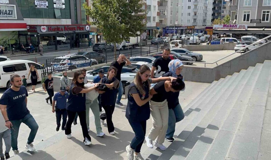 Tekirdağ’da kadın hırsızlık çetesi çökertildi: 100’den fazla hırsızlık dosyası Çerkezköy İlçe Emniyet Müdürlüğü ekipleri, günler süren takip sonucu şüpheli