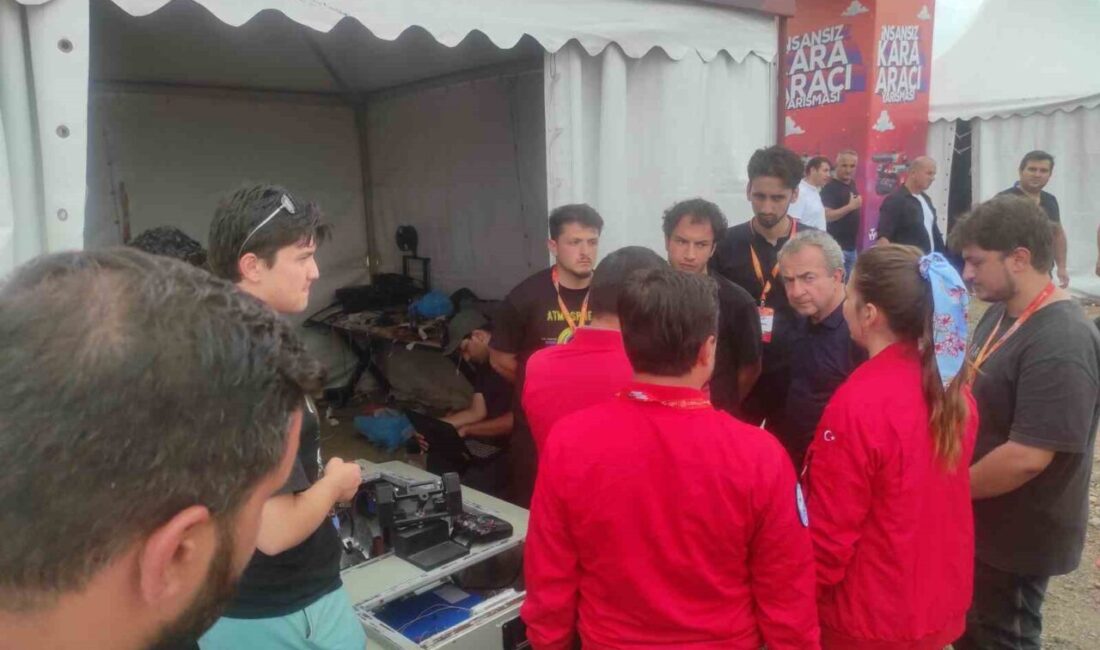 Tekirdağ’da Teknofest İKA heyecanı sürüyor TEKİRDAĞ (İHA) – Tekirdağ’ın Süleymanpaşa ilçesinde düzenlenen Teknofest İnsansız Kara
