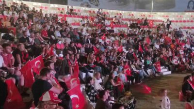 EuroBasket’te yarı final heyecanı yaşandı. Türkiye, Yunanistan’ı mağlup ederek finale