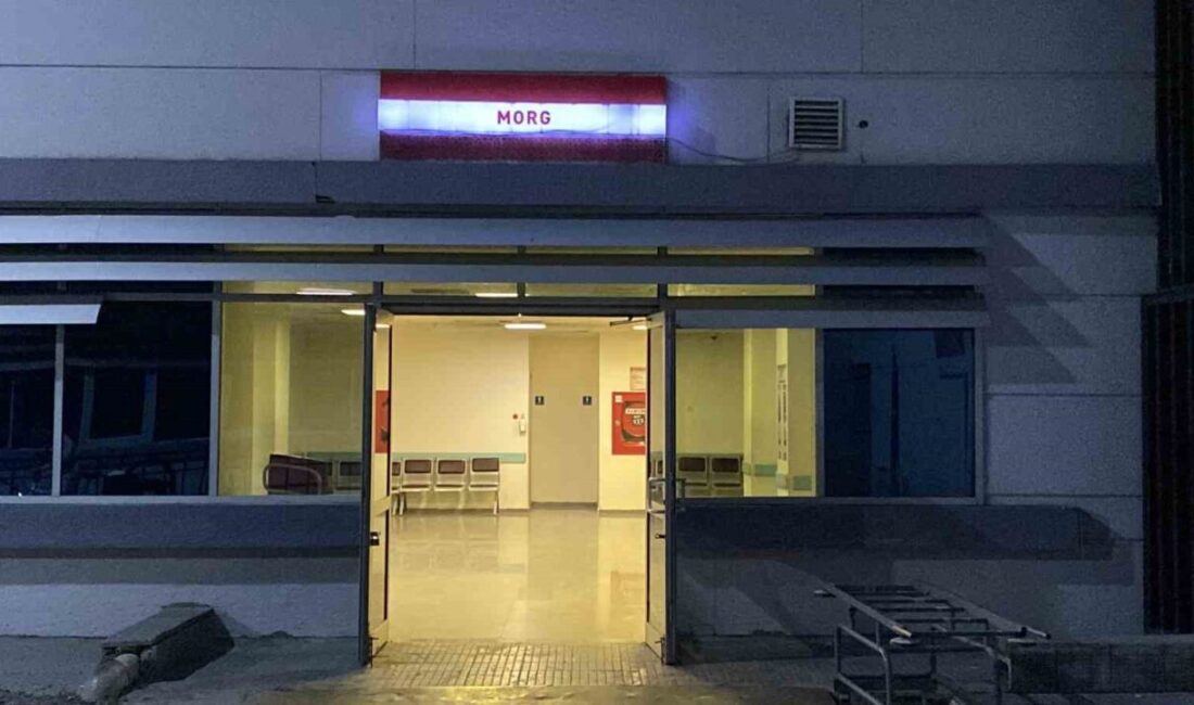 Çorum’da bir tır sürücüsü akaryakıt istasyonunda park halindeki aracında ölü