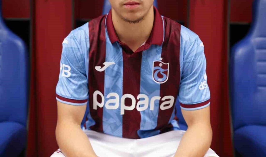 Trabzonspor, Benjamin Bouchouari ile 3+1 yıllık sözleşme imzaladı Trabzonspor, Faslı orta saha oyuncusu Benjamin Bouchouari ile, opsiyon hakkı
