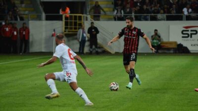 Trendyol 1. Lig 5. haftasında Çorum FK sahasında karşılaştığı Vanspor