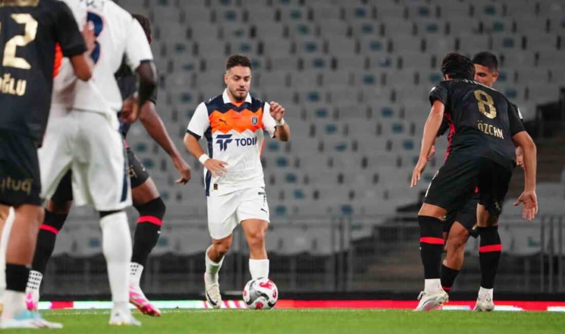 Trendyol Süper Lig 1. hafta erteleme maçında RAMS Başakşehir, deplasmanda