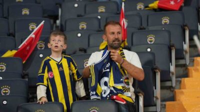Trendyol Süper Lig 1. hafta erteleme maçında Fenerbahçe, sahasında Corendon