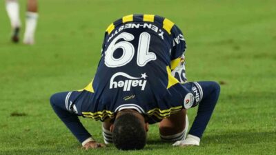 Trendyol Süper Lig’in 5. haftasında Fenerbahçe, sahasında Trabzonspor ile karşılaşıyor.