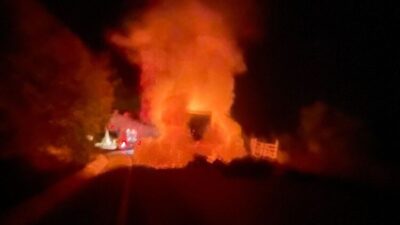 Sinop’un Türkeli ilçesine bağlı Akçabük köyünde bir kamyonetin seyir halindeyken