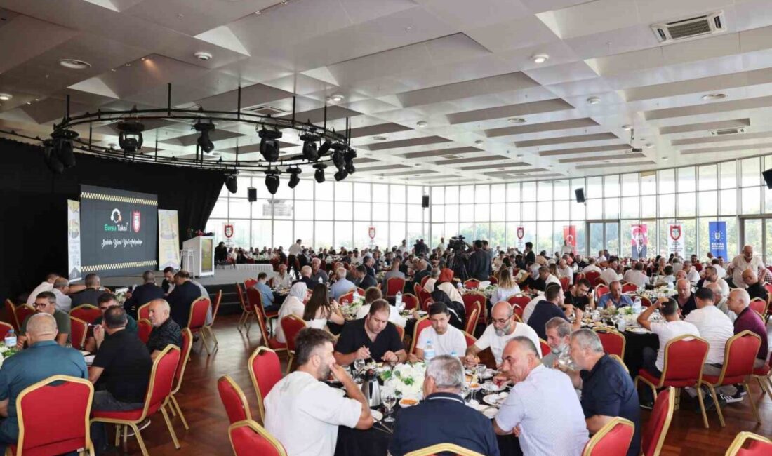 Türkiye’ye öncü ’Bursa Taksi’ yollarda Bursa Büyükşehir Belediyesi’nin destekleriyle yerli yazılımla hayata geçirilen ’Bursa Taksi’