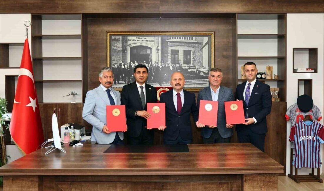 Adıyaman’ın Tut ilçesinin önemli gelir kaynağı olan dut ve incir